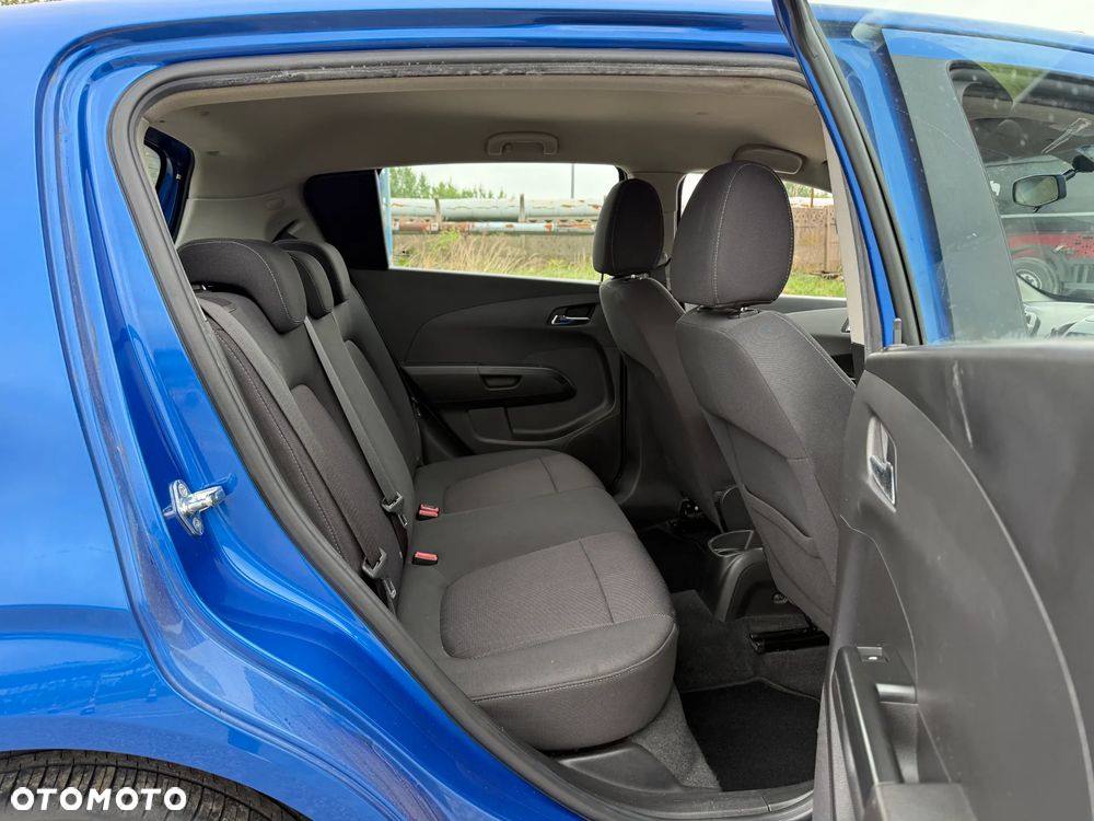 Chevrolet Aveo 1.6 LTZ - 27