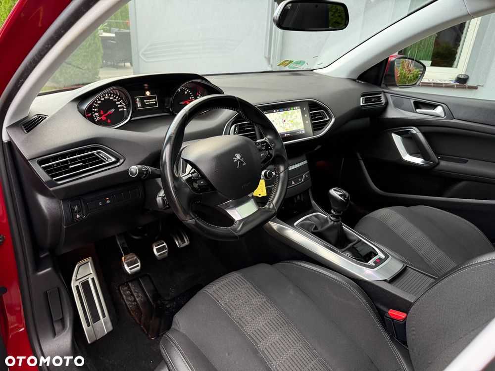 Peugeot 308 BlueHDi FAP 130 Stop & Start Allure Pack - 10