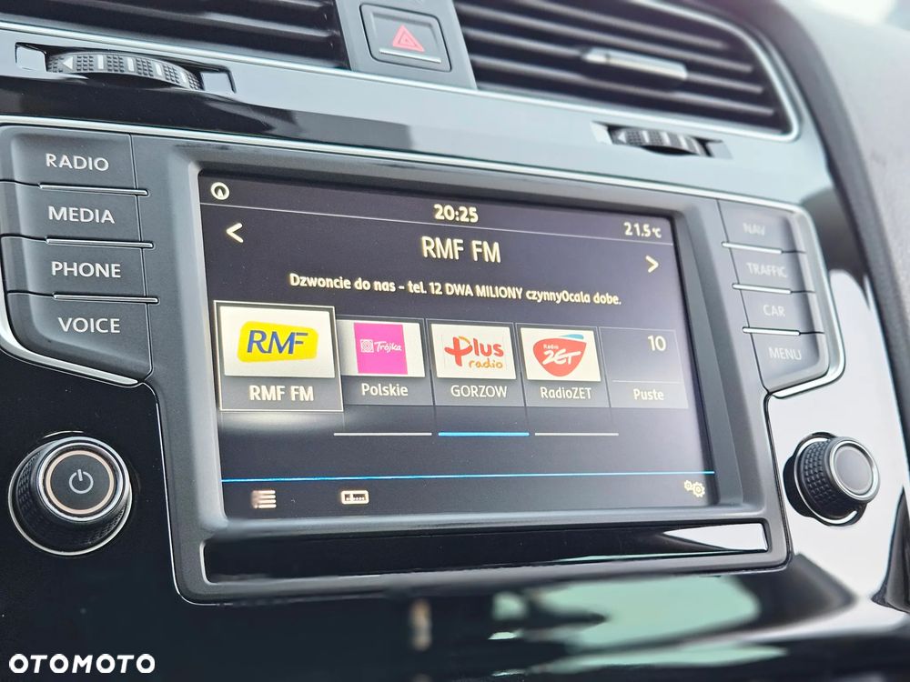 Volkswagen Golf 1.4 TSI BMT Comfortline - 36