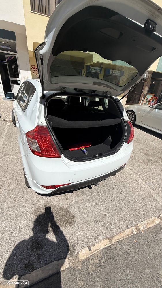 Kia Ceed 1.6 CRDi TX ISG - 8