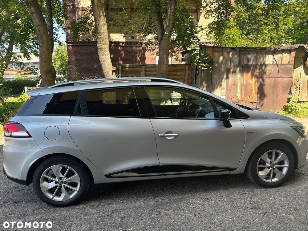 Renault Clio - 8