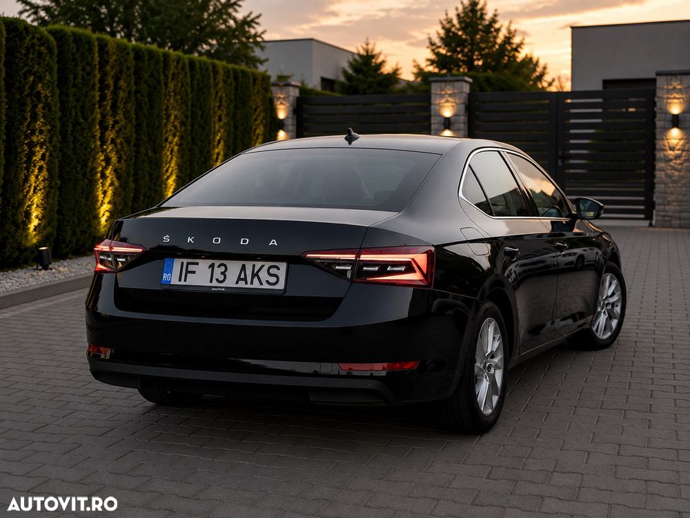 Skoda Superb 2.0 TDI DSG Ambition - 10