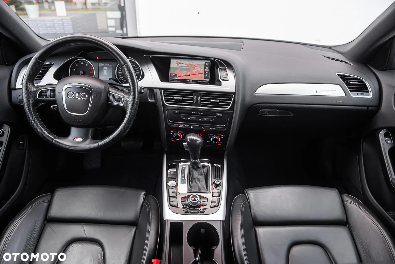 Audi A4 Avant - 30