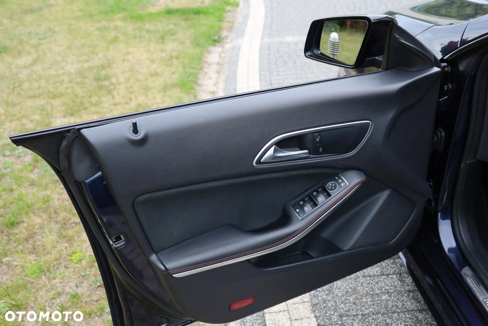 Mercedes-Benz CLA 200 (CDI) d 7G-DCT AMG Line - 13