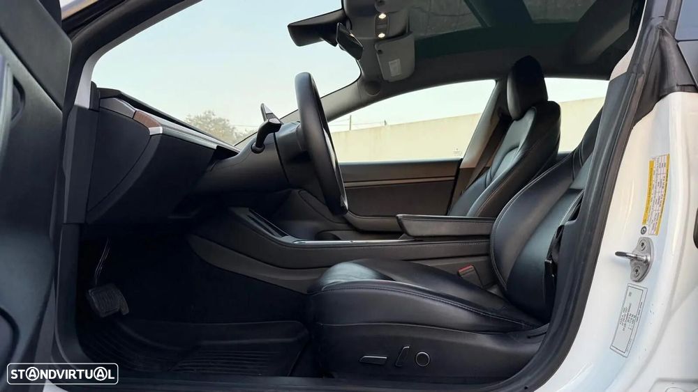 Tesla Model 3 Standard Range Plus RWD - 11