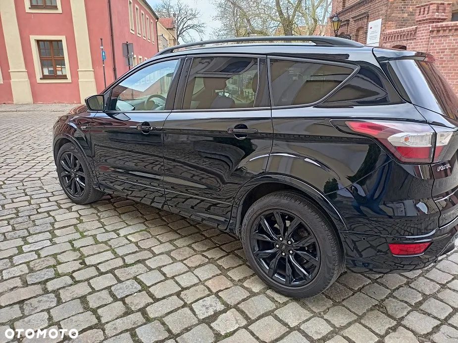 Ford Kuga 1.5 EcoBoost 2x4 ST-Line - 36