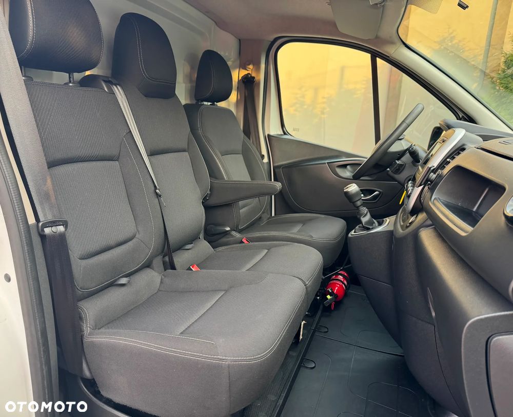 Renault TRAFIC - 8