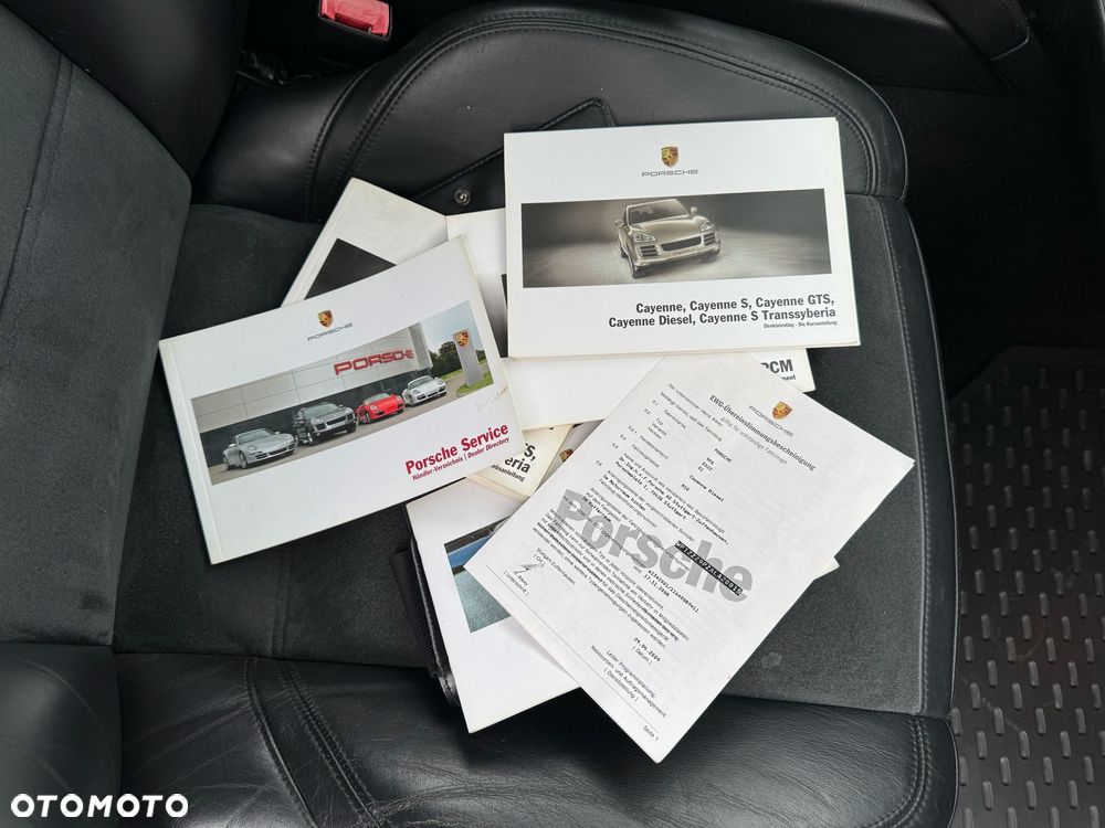 Porsche Cayenne - 15