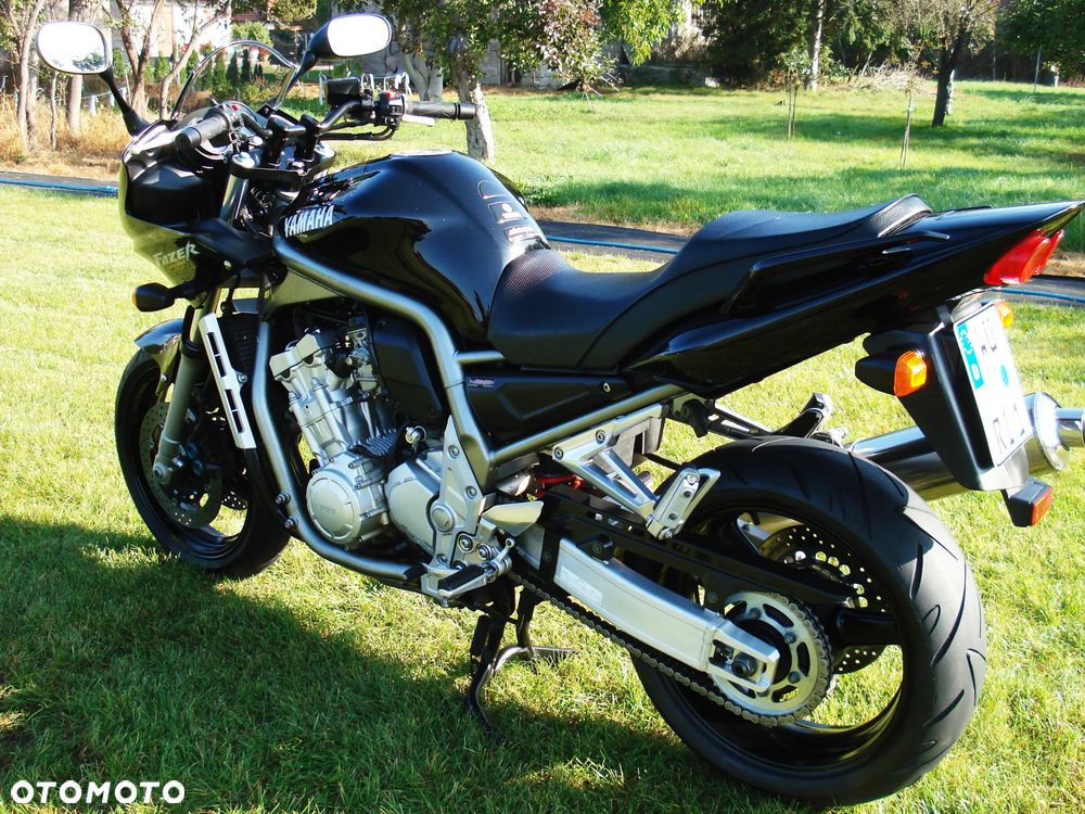 Yamaha FZS - 3
