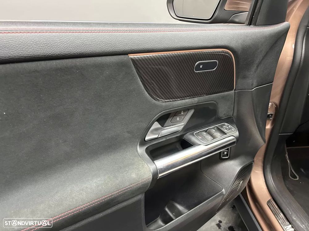 Mercedes-Benz GLA 250 e AMG Line - 16