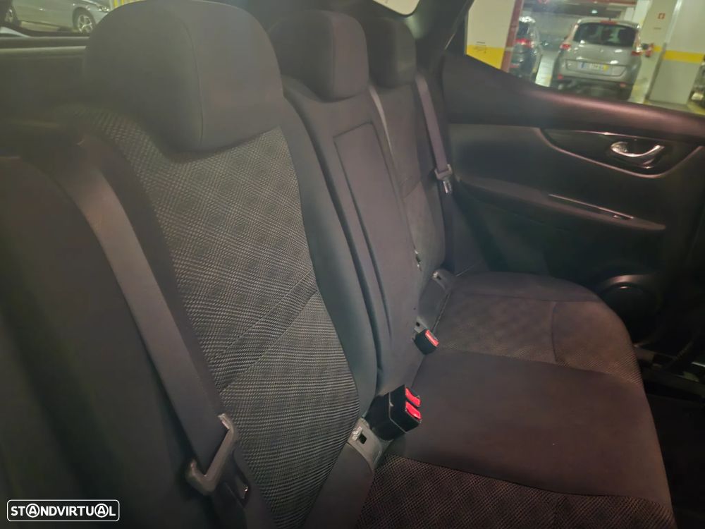 Nissan Qashqai 1.5 dCi 360 - 38