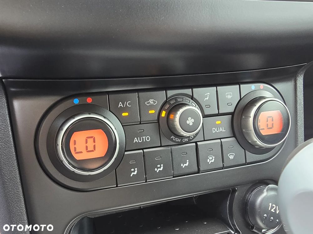 Nissan Qashqai 2.0 4 x 4 CVT tekna - 35