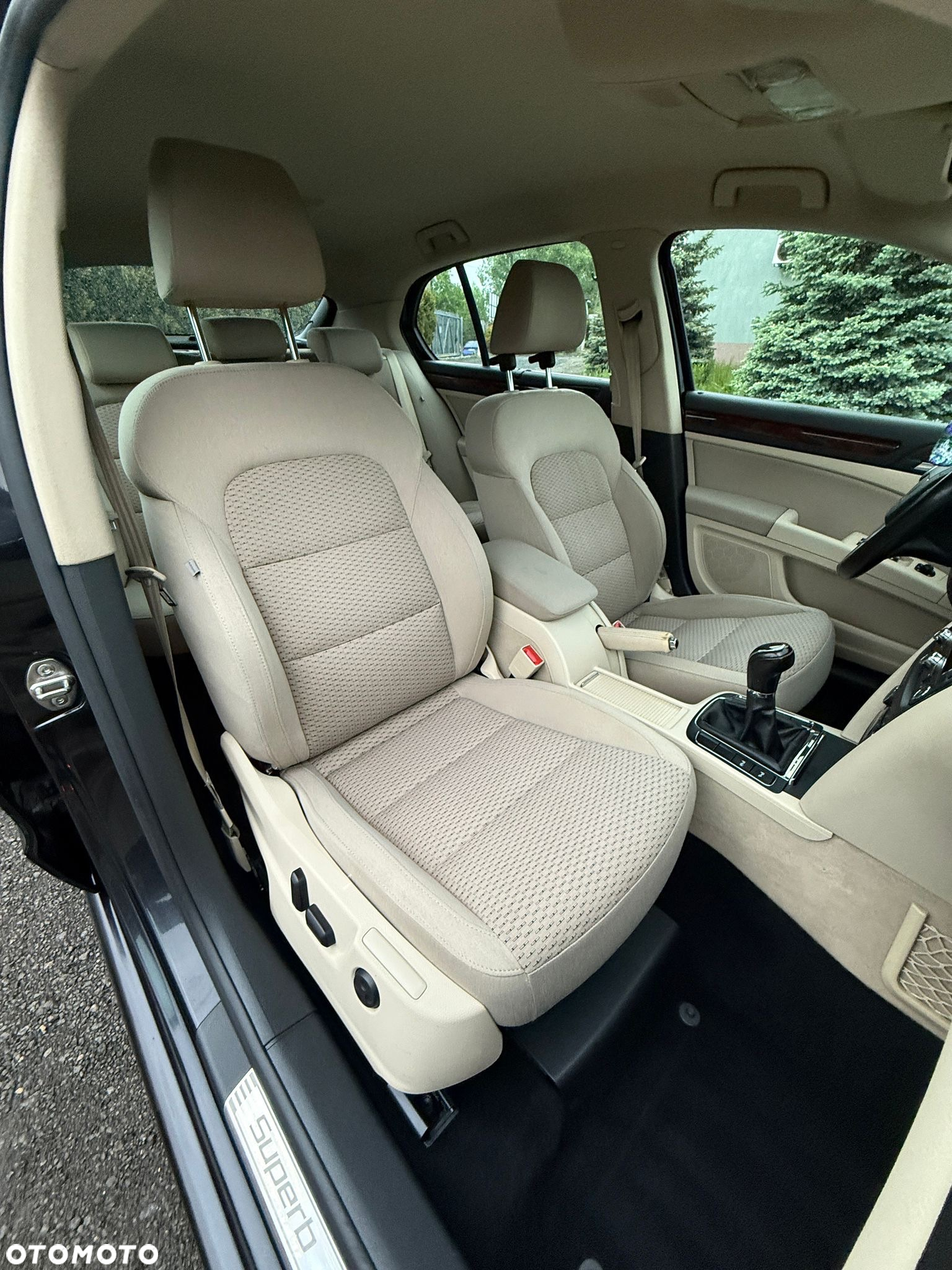 Skoda Superb 1.8 TSI 4x4 Platinum - 28