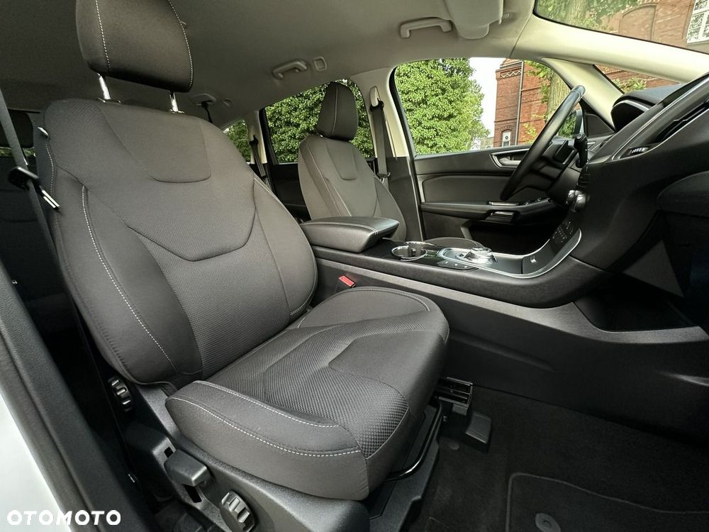 Ford S-Max - 9