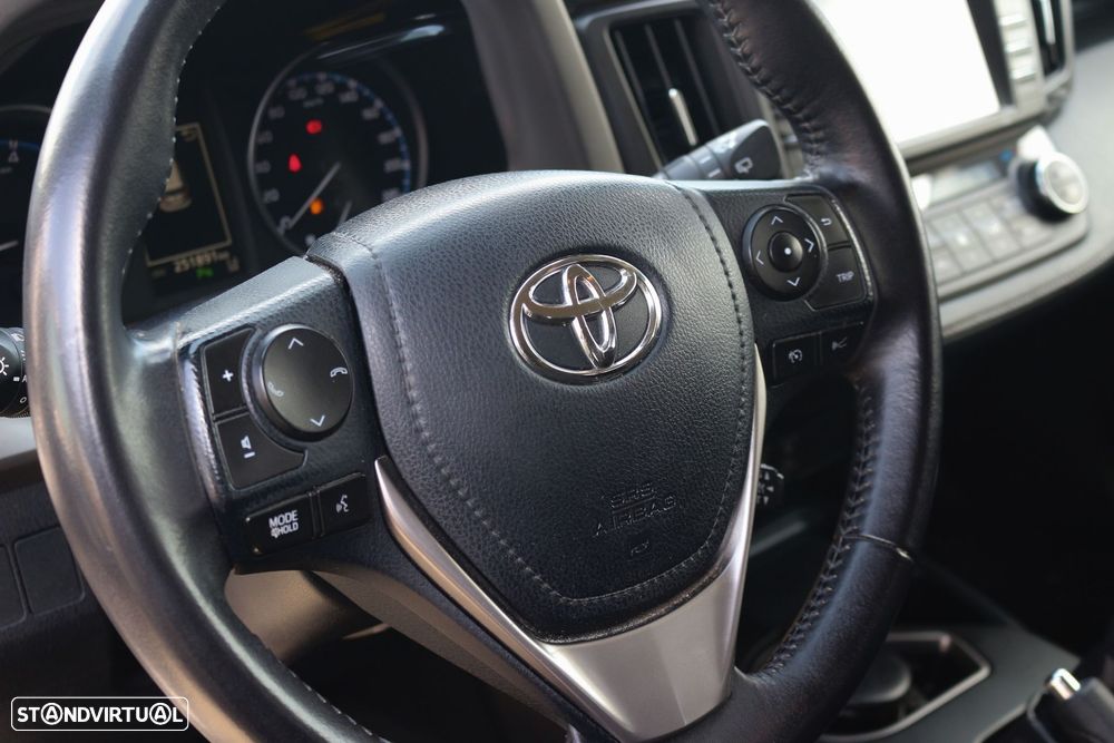 Toyota RAV4 2.0 D-4D Comfort - 28