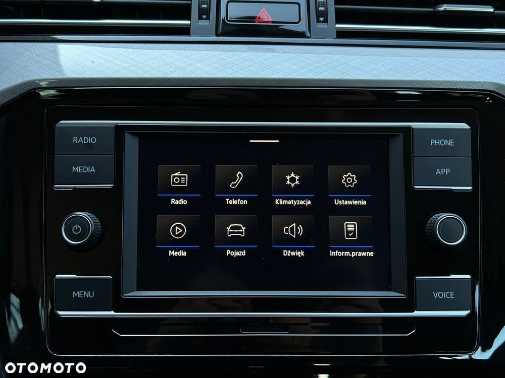 Volkswagen Passat Variant 2.0 TSI Business DSG - 27