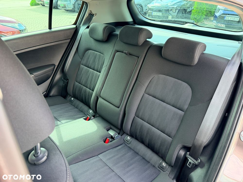 Kia Sportage 1.6 T-GDI M 2WD DCT - 10