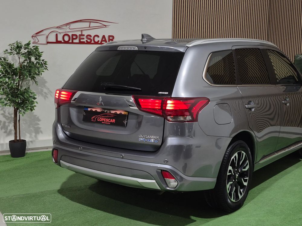 Mitsubishi Outlander 2.0 Intense Navi - 6