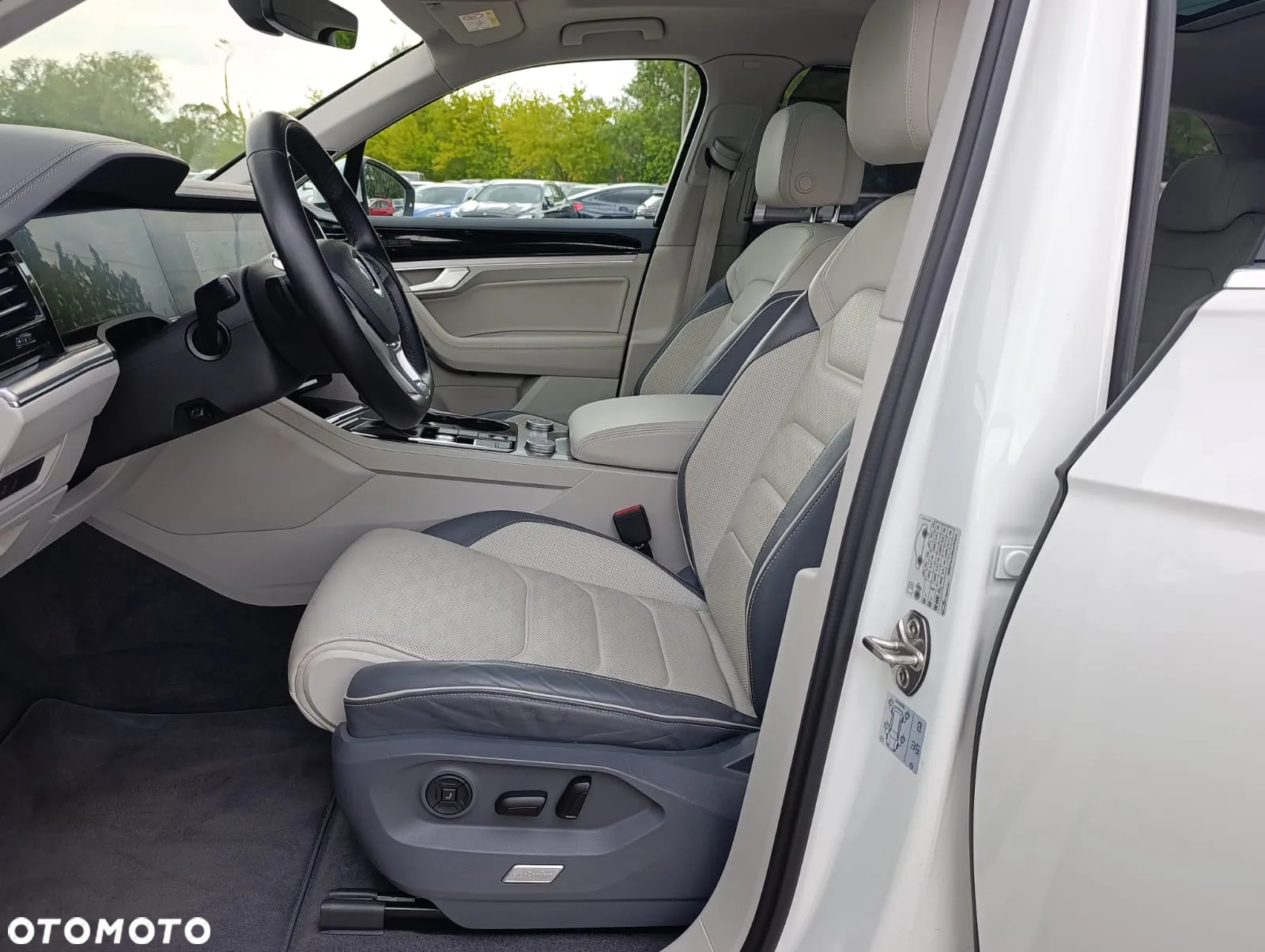 Volkswagen Touareg 3.0 V6 TDI SCR 4Mot Elegance - 21