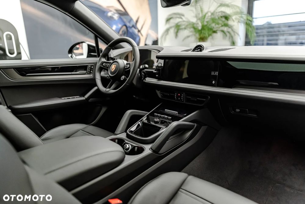 Porsche Cayenne Standard - 10