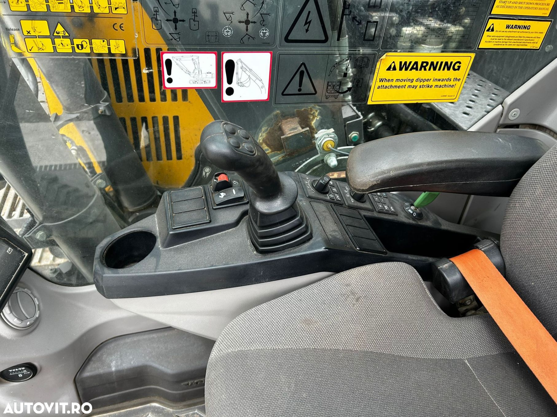Volvo ECR 145 Excavator - 5