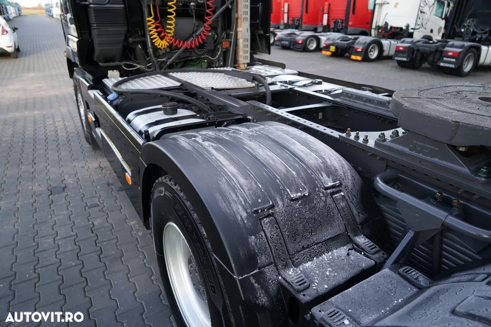 Volvo FH16 / 700 / 6x4 / SISTEM HIDRAULIC / RETARDER / TRACTOR CU 3 AXE / MASĂ PUTERNICĂ 120 T - 14