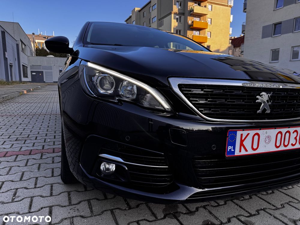 Peugeot 308 PureTech 130 GPF Stop & Start Active Business-Paket - 9