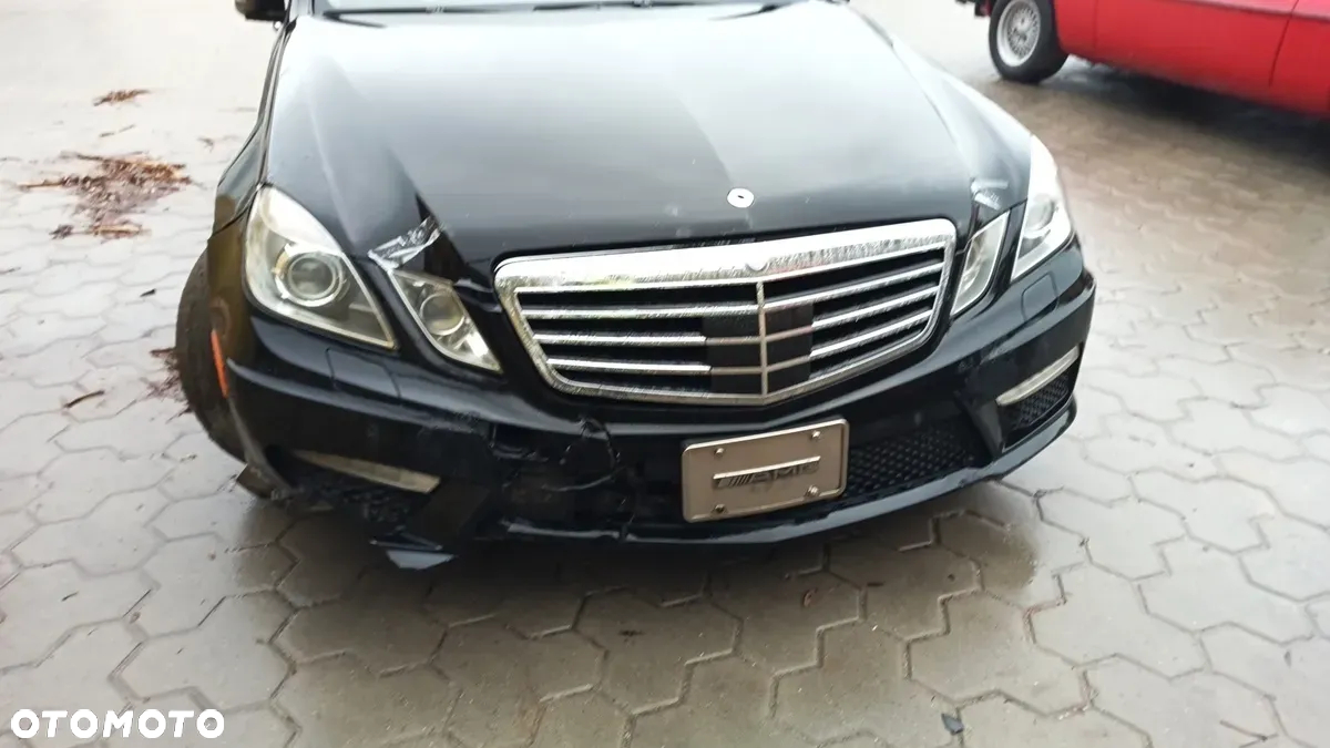 Mercedes-Benz Klasa E 63 AMG - 4