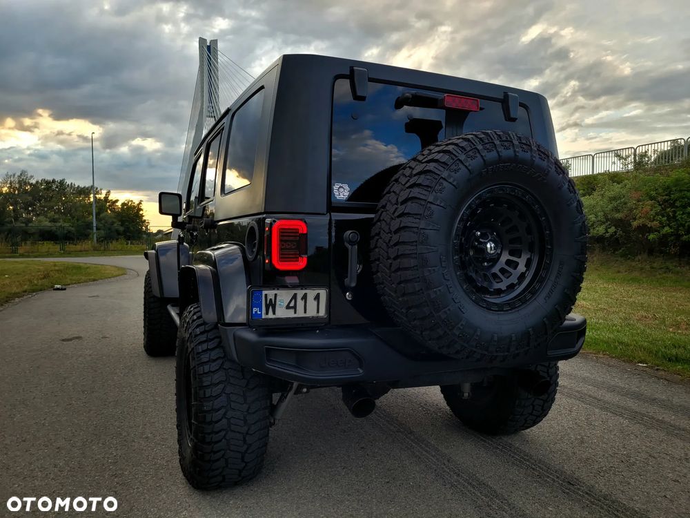 Jeep Wrangler Unlimited 3.8 Automatik Sahara - 19