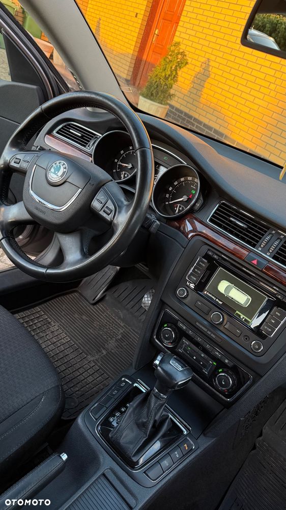 Skoda Superb 2.0 TSI Comfort DSG - 4