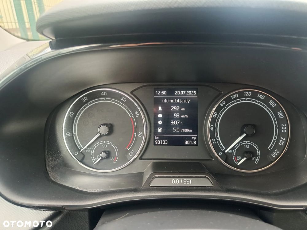 Skoda Fabia 1.0 Ambition - 11