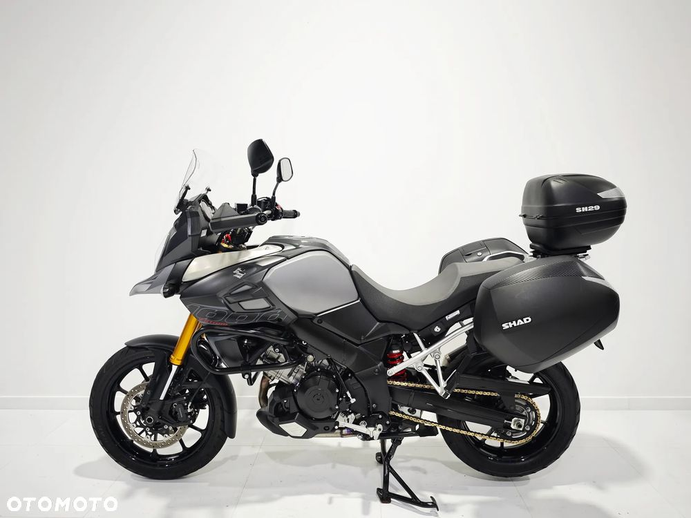 Suzuki V-STROM - 4