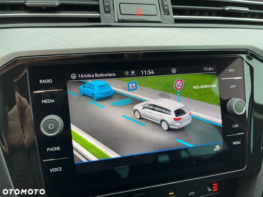 Volkswagen Passat - 22