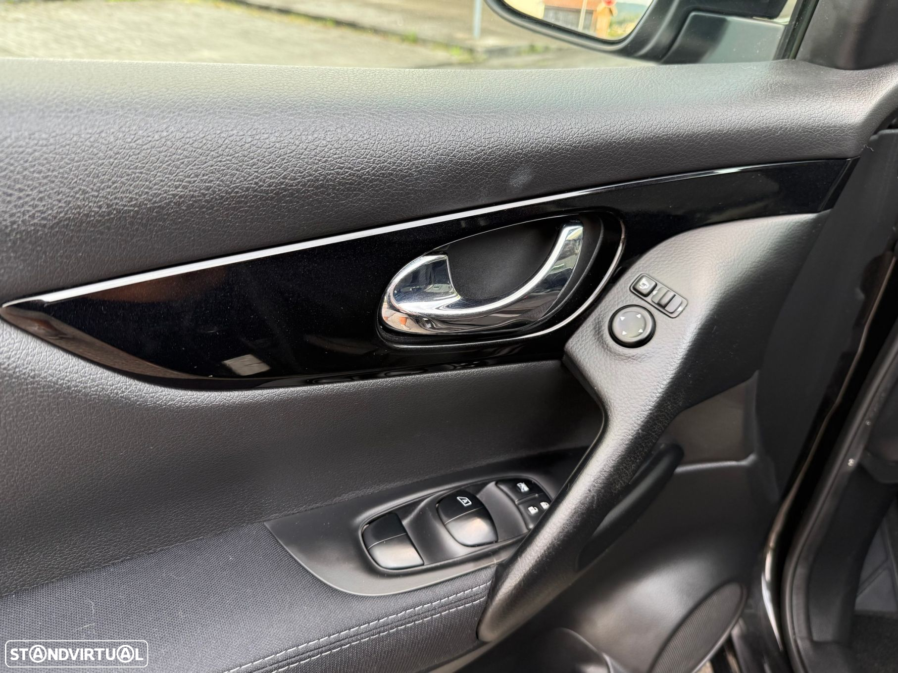 Nissan Qashqai 1.2 DIG-T N-Connecta - 12
