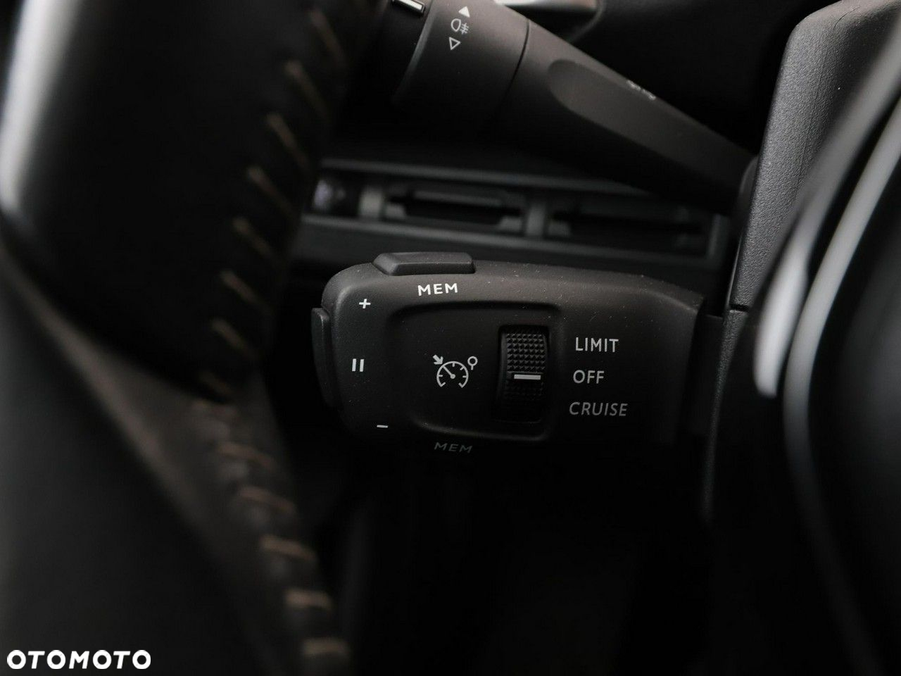 Peugeot 3008 PureTech 130 Stop & Start GPF Active Pack - 32