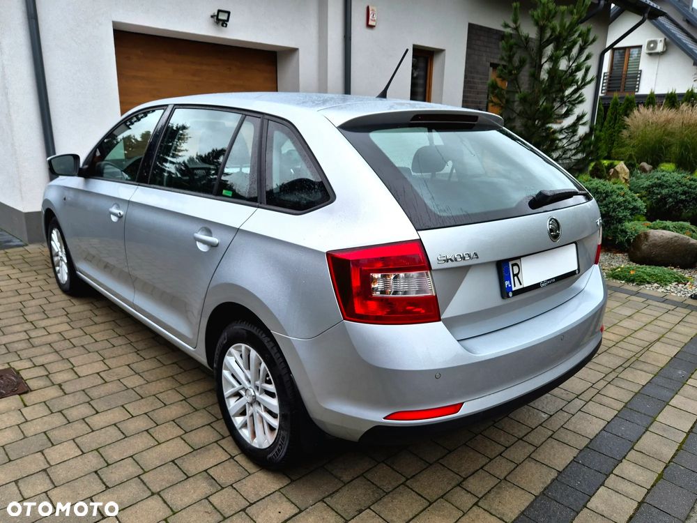 Skoda RAPID 1.2 TSI Ambition - 29