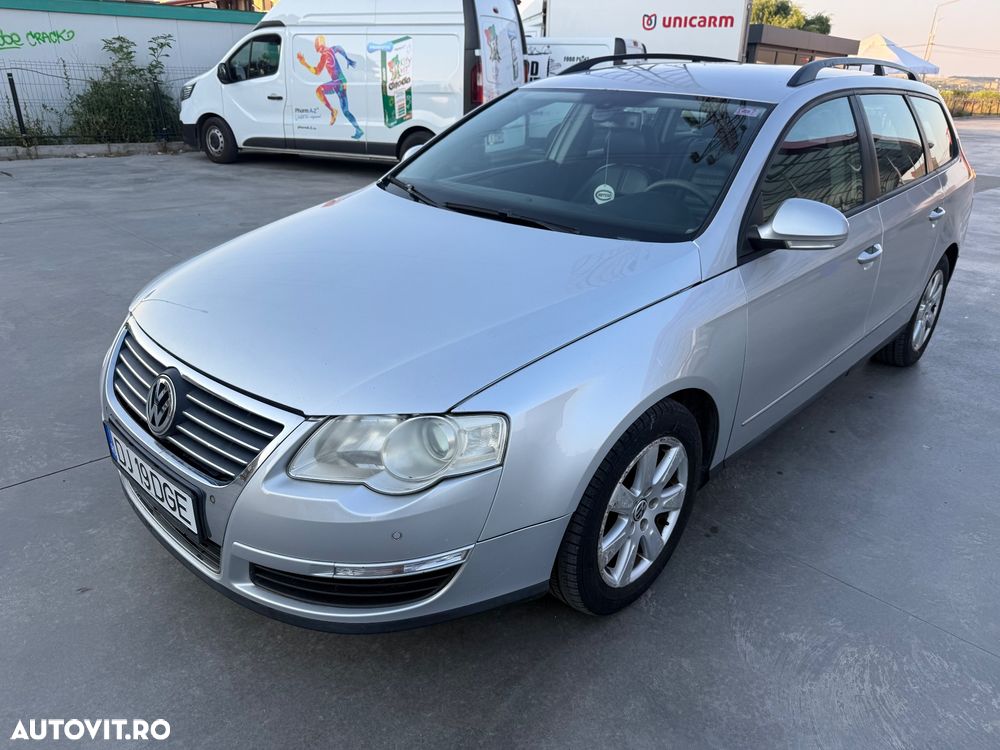 Volkswagen Passat 1.9 TDI DPF Highline - 2