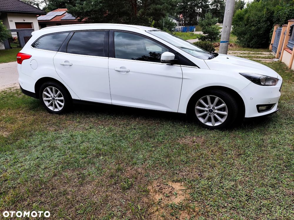 Ford Focus 1.0 EcoBoost Titanium ASS - 4