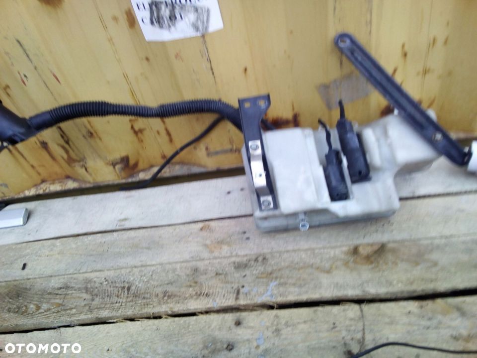 BMW E65 ZBIORNIK SPRYSKIWACZY XENON 2 POMPKI KPL - 1