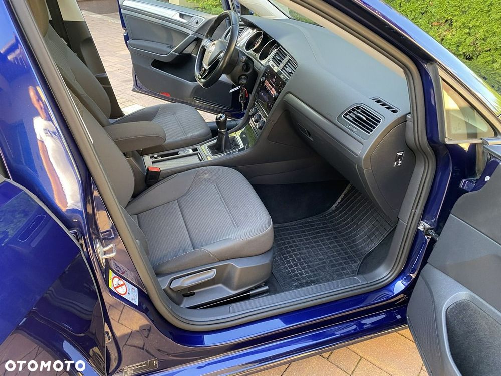 Volkswagen Golf 1.5 TSI BMT Comfortline - 26
