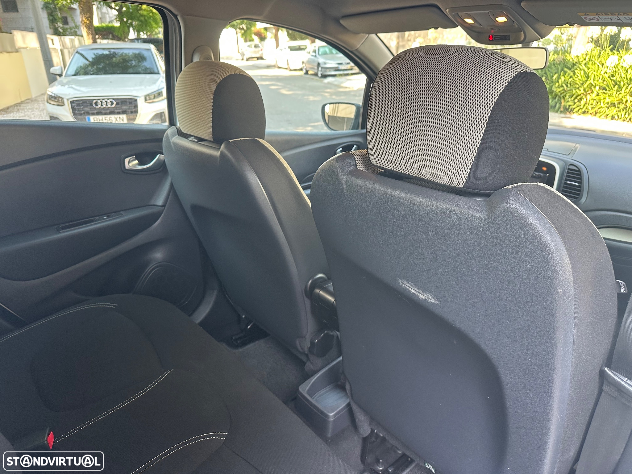 Renault Captur 0.9 TCE Exclusive - 25