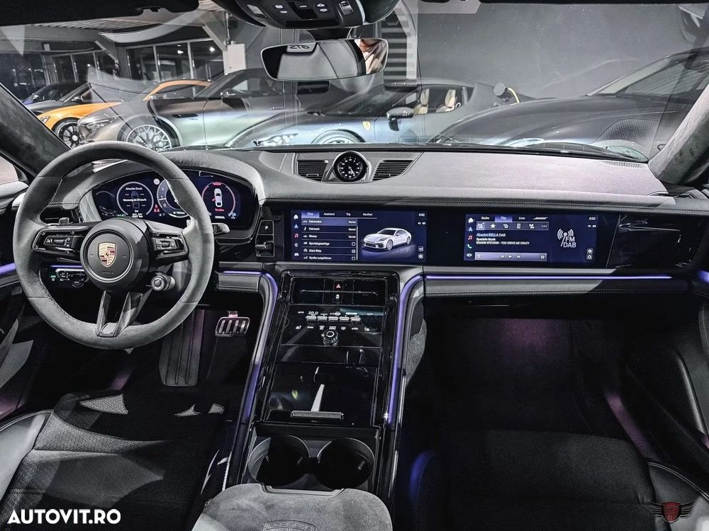 Porsche Panamera GTS - 11