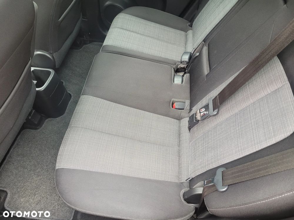 Kia Venga 1.6 CVVT Dream-Team Edition - 17