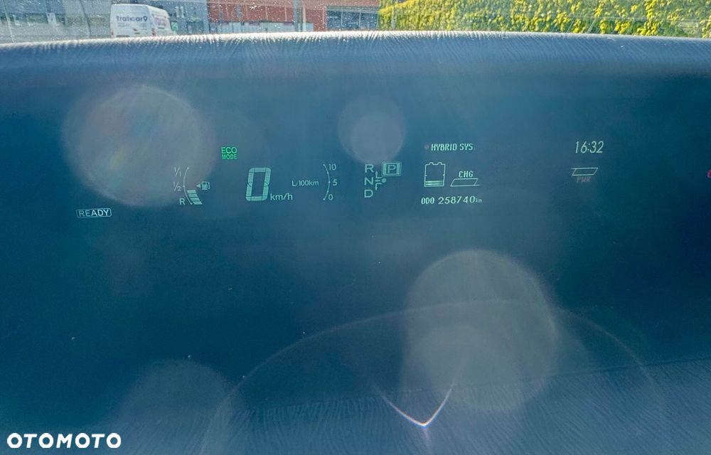 Toyota Prius - 18