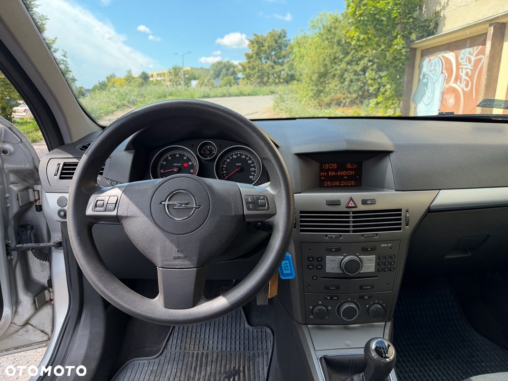 Opel Astra 1.6 Catch me - 10