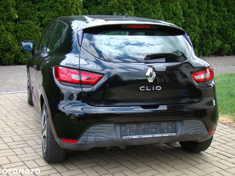 Renault Clio 1.2 16V 75 Life - 6