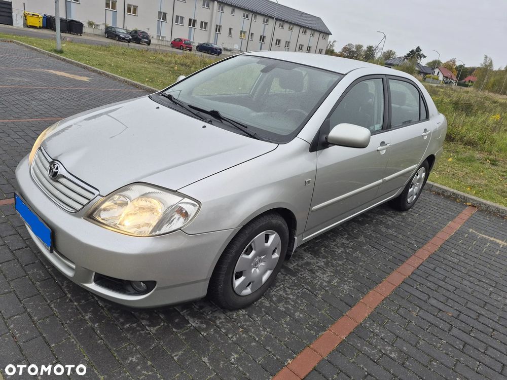 Toyota Corolla - 1