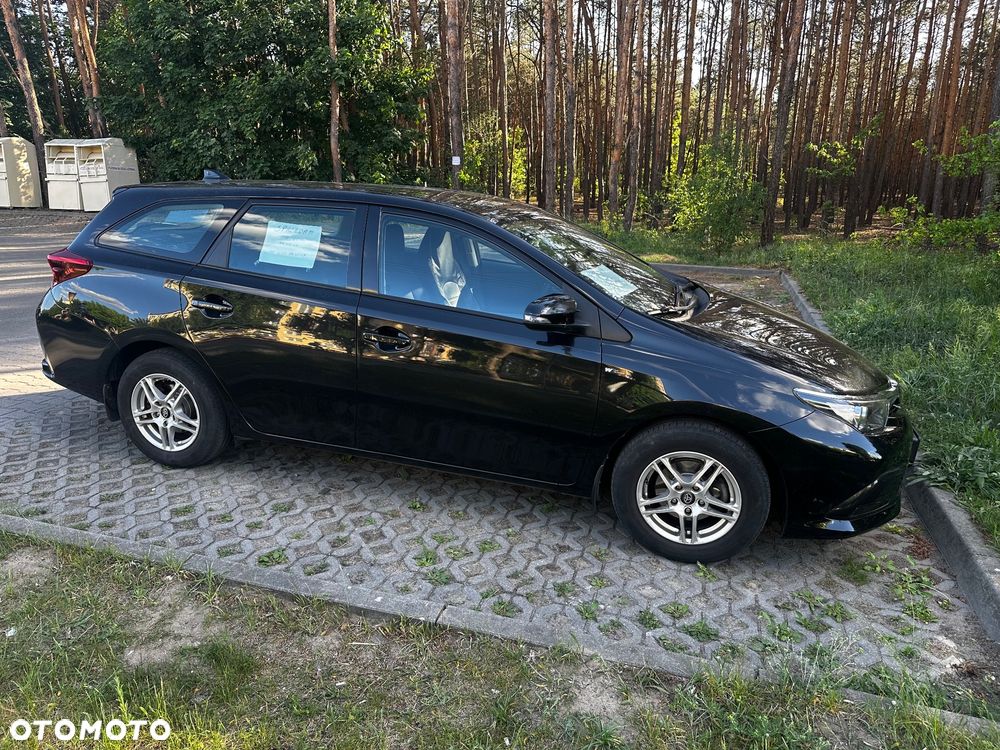 Toyota Auris 1.6 Comfort - 4