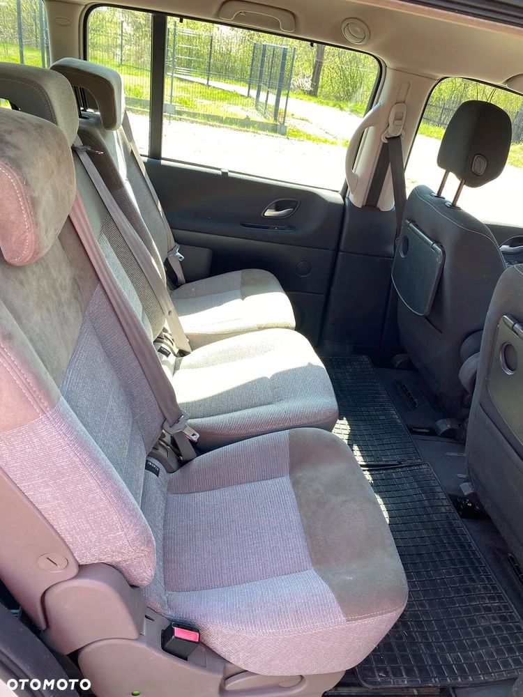 Renault Espace 2.0 dCi Impulsion - 13