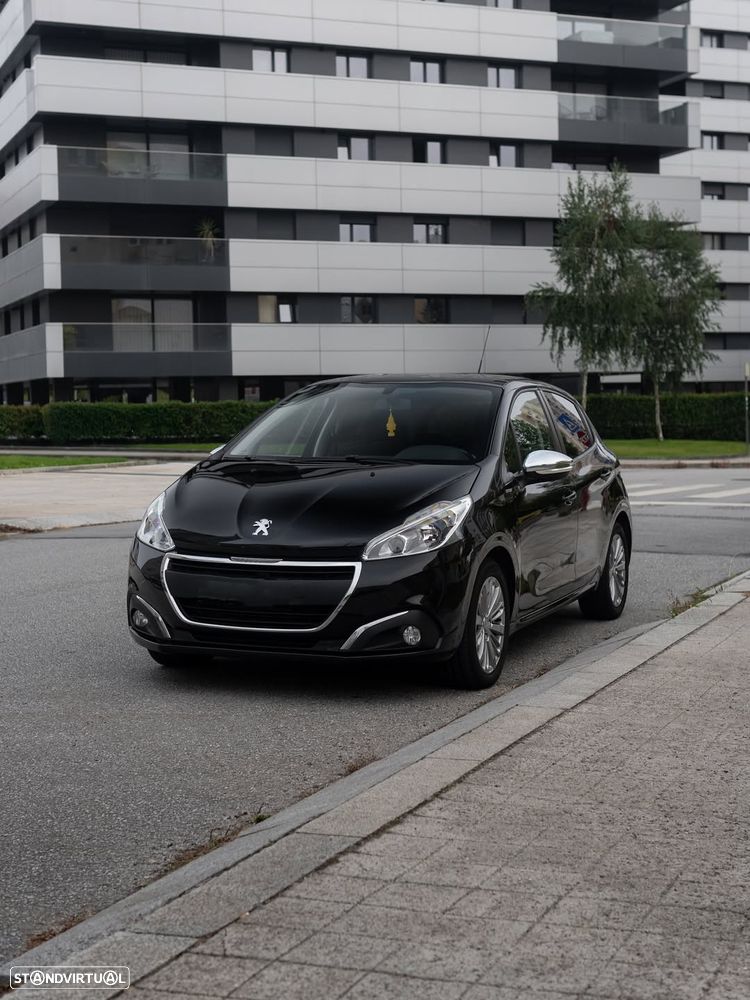 Peugeot 208 1.6 BlueHDi Style - 4